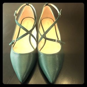 Nine West Green Leather Flats